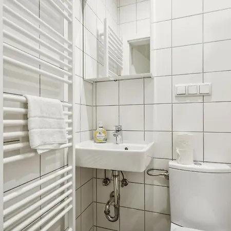 Beautiful 1 Bedroom Apartment In Charlottenburg Berlin Exterior foto
