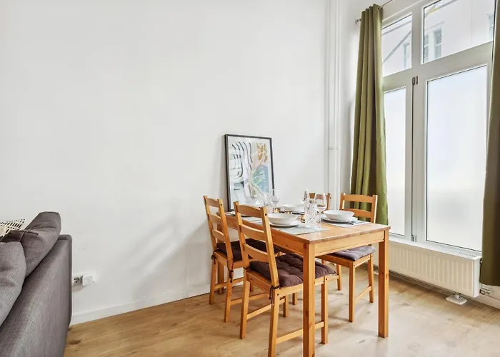 Schöne 2-Zi-Wohnung in Charlottenburg